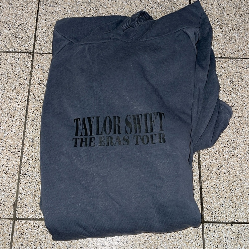 Taylor Swift The Eras Tour Hoodie
Washed Blue
Size XL
